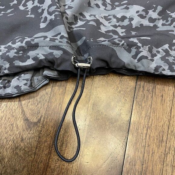 Calvin Klein Performance Print Funnel Collar 1/2 Zip Pullover - Picture 12 of 12